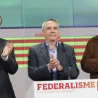 El PSC de Pere Navarro, pese a bajar de 28 a 20 diputados y prolongar la sangría de votos que arrastra desde 2006, ha logrado salvar su segunda posición en el Parlament, aunque el hecho de haber registrado su peor resultado histórico en unas ...