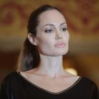 ¡Angelina Jolie! En 2009, Hudgens dijo a Self magazine: "Estoy enamorada de Angelina Jolie. Adoro todo lo que hace”.