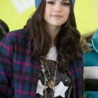 Selena Gomez con...