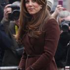 5c8acaed240000f7054c776c