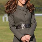 5c8acaf3230000d50423b7eb