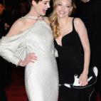 Anne Hathaway y Amanda Seyfried