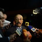 5e37d4fe220000350423e184