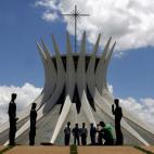 5e37d4ba2300000e046ecdfe