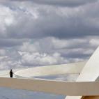 5e37d4bb2400006a04ed5f53