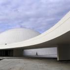 5e37d4bf2400006a04ed5f5f