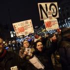 5c8ad3a32500000d04c9b854