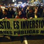 5c8ad3a3230000d50423c7f8