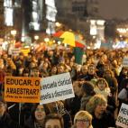 5c8ad3a4250000580681d284