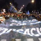 5c8ad3a52000009d036fd2b5