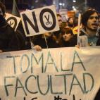 5c8ad3a7250000520681d289