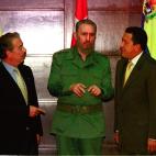 En 1999, con el expresidente colombiano Andrés Pastrana y el expresidente cubano, Fidel Castro