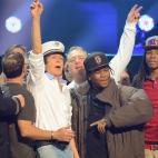 5c8ad38720000043046fd28f