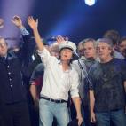 5c8ad38a20000045046fd297