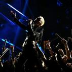 5c8ad415230000040123c8ee