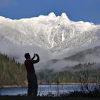 5c8ad3e3360000c81a6c250e