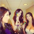 Khloé, Kim y Kourtney Kardashian desean Feliz Navidad.