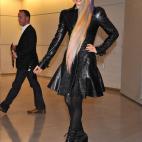 5c8ad586360000c81a6c2824