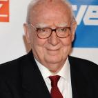 El cineasta, director de cintas como 'Furtivos', murió a los 83 años.