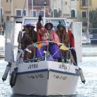 5c8ad6c2230000dd0423cd82