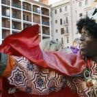 5c8ad6c2230000d50423cd84