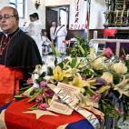 El cardenal cubano, Jaime Ortega, ofreció la misa en el funeral del disidente cubano, Oswaldo Payá este 24 de julio del 2012 en la iglesia Salvador del Mundo, en la localidad capitalina de El Cerro.