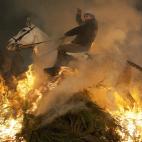 5c8ad849360000ba1a6c2c84