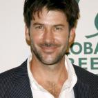 5c8b6596200000430470a825