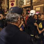 5c8a887e20000043046f44d2