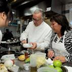 12 millones de dólares (9,8 millones de euros) es la cifra ingresada por Alain Ducasse en el último año. Es el único cocinero del mundo que ha conseguido un total de 20 estrellas Michelín.