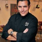 11 millones (9 millones de euros). Todd English tiene 51 años y ha dado clases privadas de cocina por 25.000 dólares.