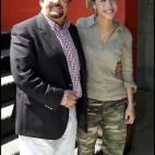 En 2003, con la cantante Beth.