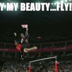 5c8ac6d8250000580681b9e9