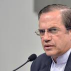 El ministro de exteriores de Ecuador, Ricardo Patiño, en una rueda de prensa en el que explica la situación entre su país y el Reino Unido