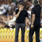 5c8b6bed360000c81a6d0a95