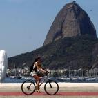 5c8aca27360000c81a6c1332