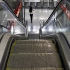 5c8acbdc250000580681c3f4