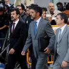 5c8a4caa250000bd0580f705