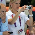 El Príncipe Eduardo, Conde de Wessex, y su esposa, Sophie Rhys-Jones, condesa de Wessex (invitada de honor, en la acreditación). | Getty