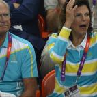 Los Reyes Carlos Gustavo (Carl Gustaf) y Silvia (en la acreditación se le nombra como reina).