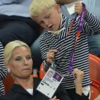 La princesa de Noruega Mette-Marit, con uno de sus hijos. | Afp