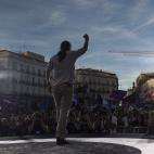 5c8a3d95240000f404a2d28c