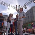 5c8a3d982500000d04c8c882