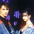 Los presentadores originales de este programa musical fueron Jes&uacute;s V&aacute;zquez, Inma Brunton, Pen&eacute;lope Cruz y Luis Alberto S&aacute;nchez. Estuvo en antena de 1990 a 1993.