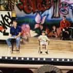 Ocup&oacute; las tardes de Telecinco 1991 y 1993. Era la versi&oacute;n juvenil del programa Hablando se entiende la gente, presentado por Jos&eacute; Luis Coll.