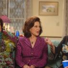 Era linda, pero constantemente chismeaba sobre todos en la ciudad.