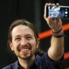 Una de sus canciones favoritas es El miedo va a cambiar de bando, de Los Chikos del Maíz y Habeas Corpus.