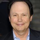 Tiene 64 años y una de las partes más conocidas de su currículum es 'Cuando Harry encontró a Sally' (1989). Este año ha vuelto a presentar los Oscars. Quiere escribir un libro sobre su experiencia como hombre de la tercera edad.