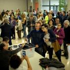 5c8a37d0240000f404a2cc5b