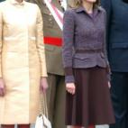 En su primer día de la Hispanidad como princesa de Asturias, con conjunto de tweed de colores otoñales y falda a la rodilla.